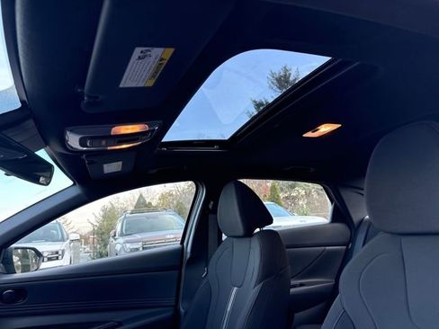 New 2026 Hyundai Elantra SEL Sport image 21