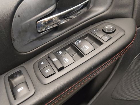 Used 2019 Dodge Grand Caravan GT FWD image 27