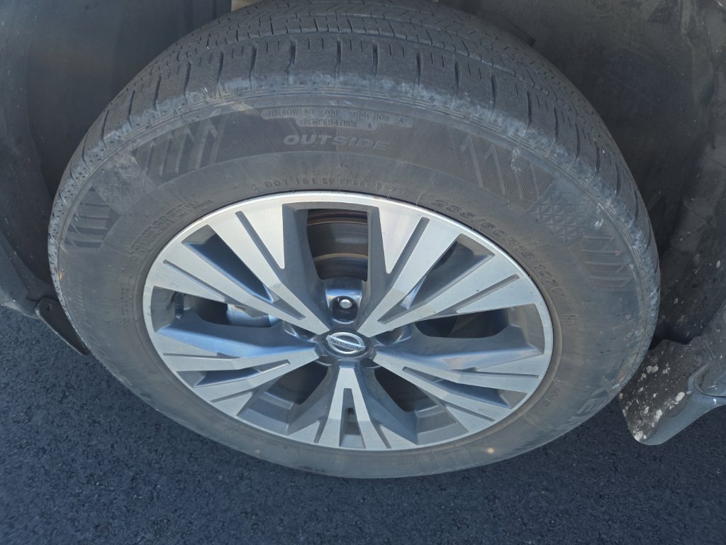 Used 2021 Nissan Rogue SV w/ Premium Package FWD image 19