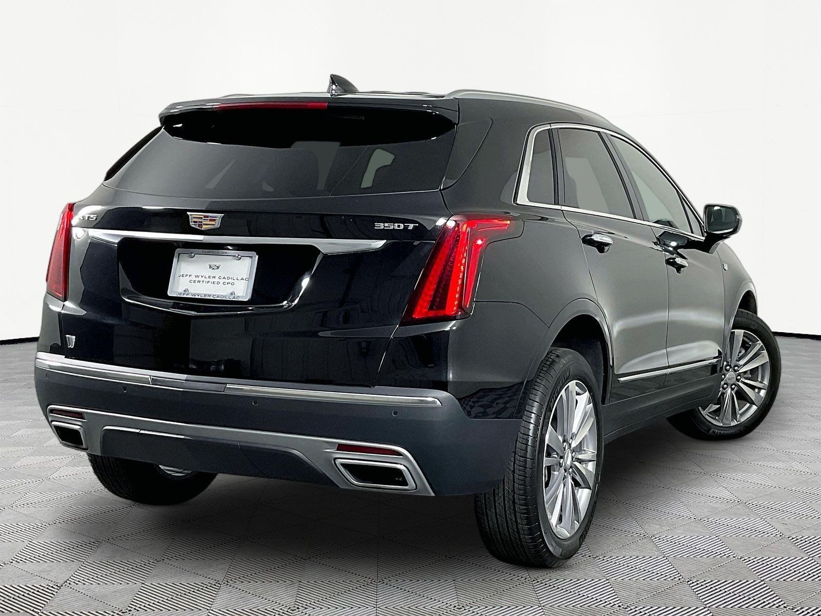 Certified 2024 Cadillac XT5 Premium Luxury FWD image 6