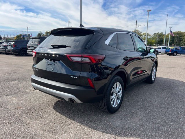 Certified 2023 Ford Escape Active AWD/4WD image 4