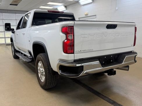 Used 2025 Chevrolet Silverado 2500 LT AWD/4WD image 8