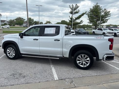 Used 2021 Chevrolet Silverado 1500 Custom image 20