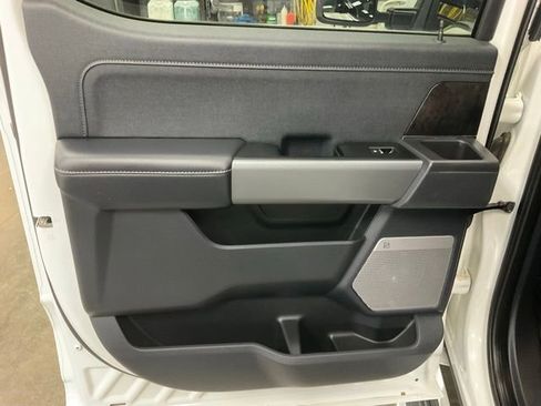 Used 2025 Ford F350 Lariat AWD/4WD image 12