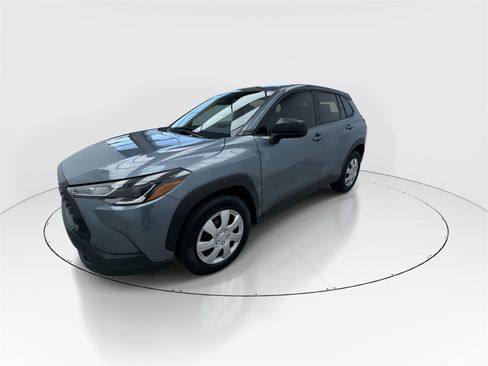 Used 2023 Toyota Corolla Cross L image 4