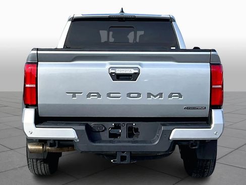 Used 2024 Toyota Tacoma Limited image 5