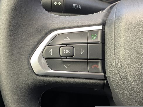 New 2026 Jeep Compass Latitude image 23