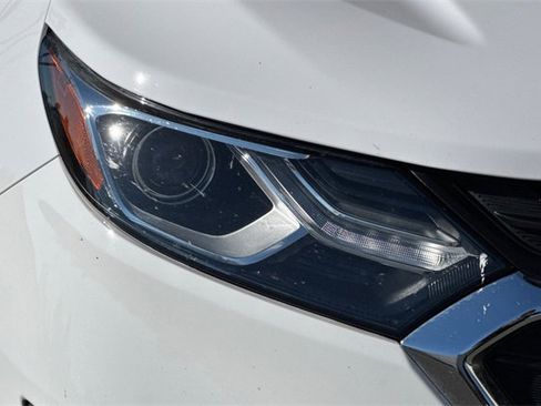 Used 2020 Chevrolet Equinox LT image 43