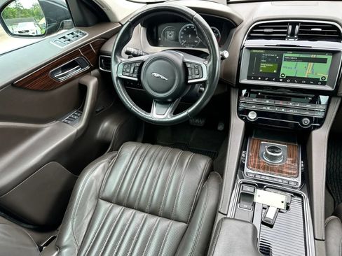 Used 2018 Jaguar F-PACE Portfolio AWD/4WD image 11