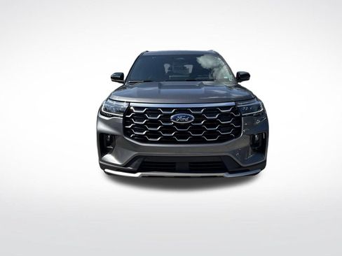Used 2026 Ford Explorer Platinum RWD image 3