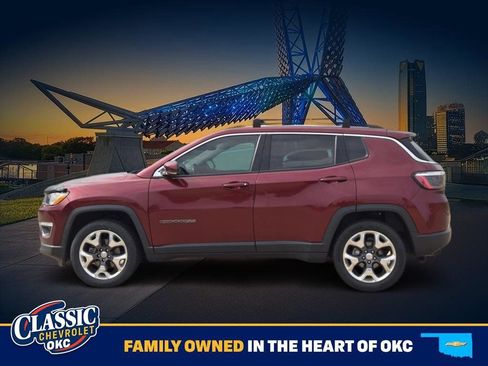 Used 2021 Jeep Compass Limited AWD/4WD image 4