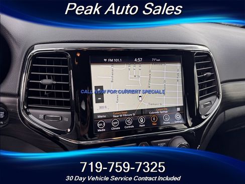 Used 2022 Jeep Grand Cherokee Laredo X AWD/4WD image 17