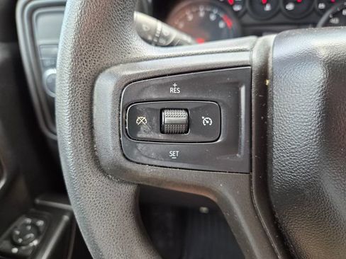 Used 2020 Chevrolet Silverado 1500 Custom w/ Custom Value Package RWD image 26