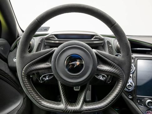 Used 2023 McLaren 720S Performance image 14