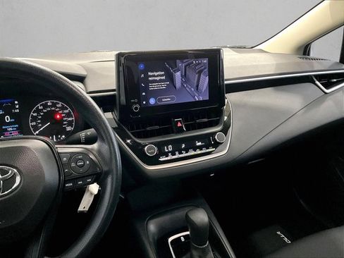 Used 2024 Toyota Corolla LE FWD image 8