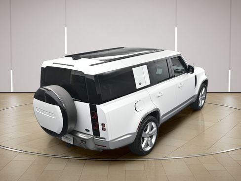 Used 2023 Land Rover Defender 130 First Edition AWD/4WD image 35