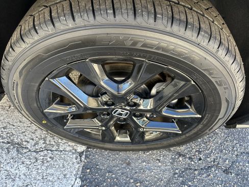 Used 2023 Honda HR-V Sport image 6