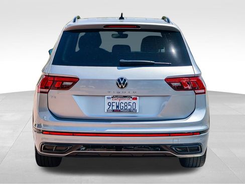 Used 2023 Volkswagen Tiguan SE R-Line FWD image 5