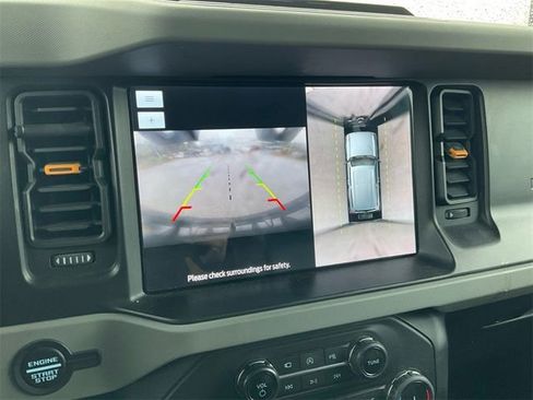 Used 2022 Ford Bronco Badlands image 21