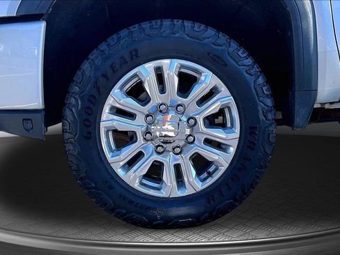 Used 2021 GMC Sierra 2500 Denali AWD/4WD image 9