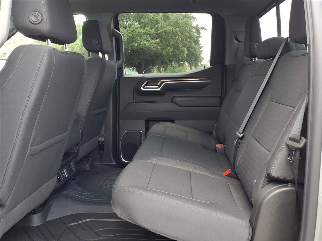 New 2026 Chevrolet Silverado 1500 LT w/ Texas Edition Plus RWD image 18