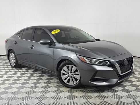 Used 2022 Nissan Sentra S image 2