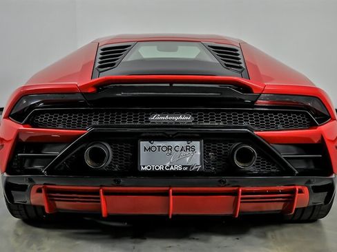 Used 2020 Lamborghini Huracan EVO AWD/4WD image 9