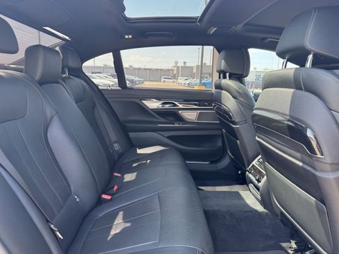 Used 2019 BMW 740e xDrive w/ Executive Package image 32