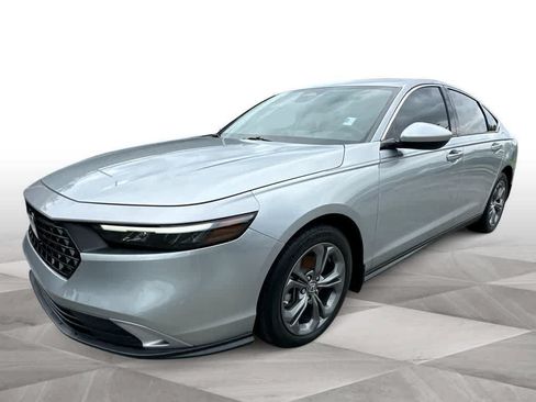 Used 2024 Honda Accord EX image 4