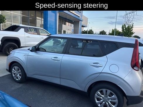 Used 2020 Kia Soul LX FWD image 9