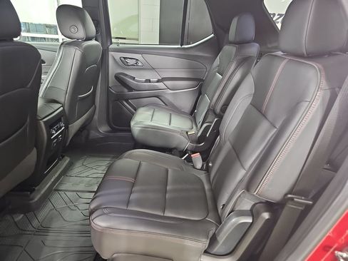 Used 2022 Chevrolet Traverse RS w/ LPO, Floor Liner Package AWD/4WD image 19