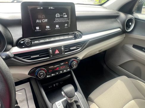 Used 2019 Kia Forte LXS FWD image 22