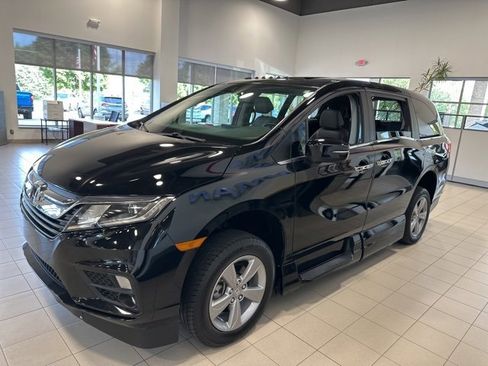 Used 2020 Honda Odyssey EX-L image 3