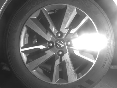 Used 2025 Nissan Versa SV FWD image 12