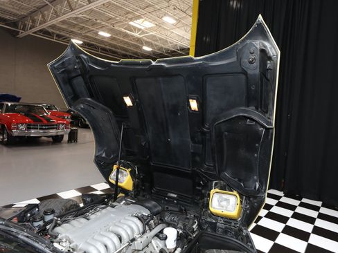 Used 1990 Chevrolet Corvette ZR-1 RWD image 80