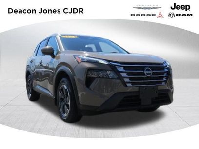 Used 2024 Nissan Rogue SV w/ SV Premium Package