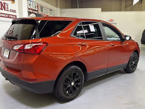 Used 2020 Chevrolet Equinox LS w/ LS Convenience Package image 9