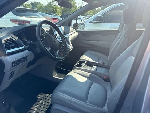 Used 2020 Honda Odyssey EX-L image 3