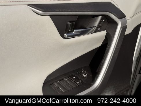 Used 2023 Toyota RAV4 Limited image 23