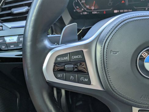 Used 2022 BMW Z4 M40i w/ Premium Package image 16