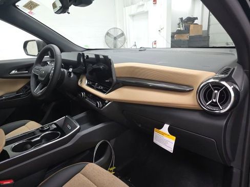 New 2026 Chevrolet Equinox ACTIV w/ Convenience Package III image 29