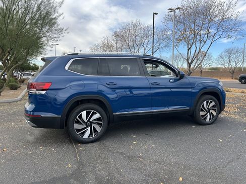 New 2025 Volkswagen Atlas SEL image 3