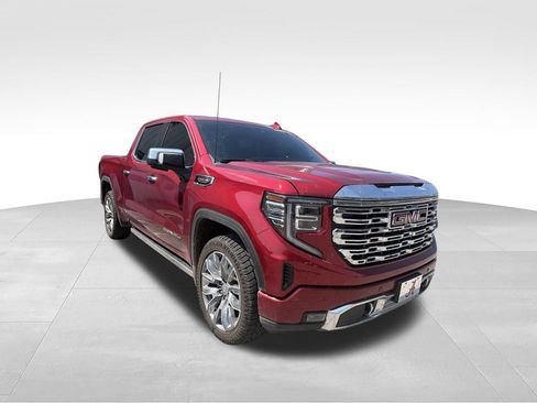 Used 2024 GMC Sierra 1500 Denali AWD/4WD image 2