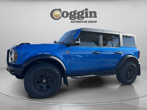 Used 2024 Ford Bronco Badlands image 2