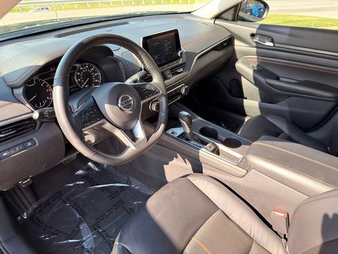 Used 2022 Nissan Altima 2.5 SR w/ Midnight Edition Package FWD image 29