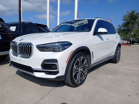 Used 2022 BMW X5 sDrive40i w/ Premium Package RWD image 3