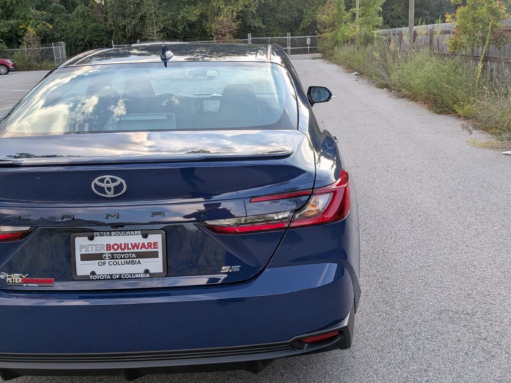 Used 2026 Toyota Camry SE FWD image 8