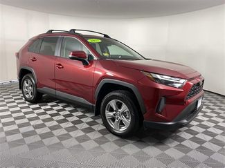 Used 2025 Toyota RAV4 XLE video 1