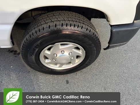 Used 2014 Ford E-250 and Econoline 250 image 22