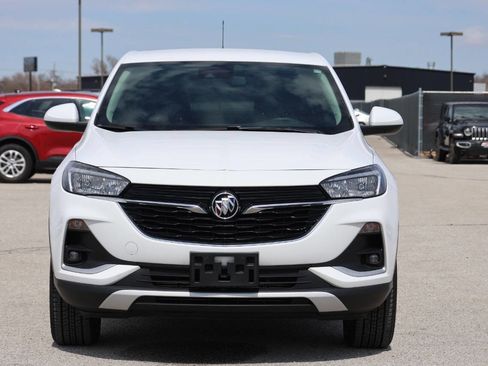 Used 2022 Buick Encore GX Preferred w/ Cold Weather Comfort Package image 2